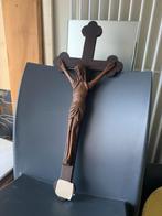 2 crucifix anciens à vendre, Enlèvement, Utilisé