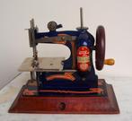 Oude Kinder Naaimachine (Diana), Ophalen