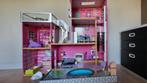Barbie houten poppenhuis, Kinderen en Baby's, Speelgoed | Poppenhuizen, Ophalen, Zo goed als nieuw, Poppenhuis