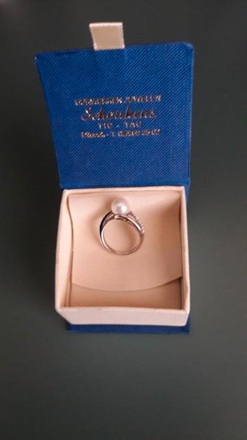 18k wit gouden ring + echte parel + briljanten  beschikbaar voor biedingen
