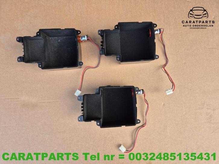 8K0864981D Audi A5 opbergvak A4 12V stekker 12 V aansluiting, Auto-onderdelen, Interieur en Bekleding, Audi, Gebruikt