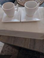 4 tassen en ondertassen, Huis en Inrichting, Keuken | Servies, Verzenden, Nieuw
