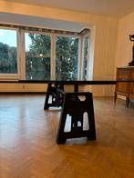 Industriele tafel met glazen top, Ophalen