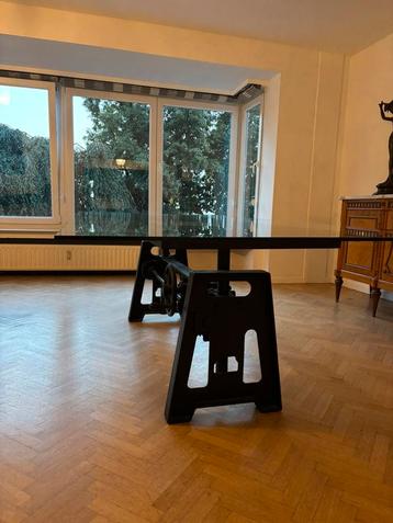 Industriele tafel met glazen top, Enlèvement
