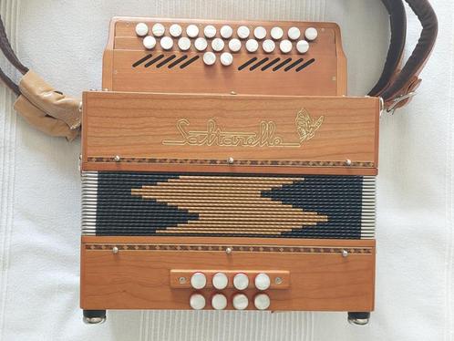 Accordéon diatonique, Musique & Instruments, Accordéons, Utilisé, Accordéon à boutons, Autres formats, Avec valise, Avec bretelles