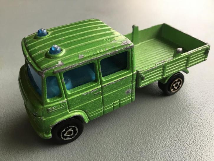 CHEERLEADER MERCEDES 508 D, Hobby en Vrije tijd, Modelauto's | 1:43, Gebruikt, Bus of Vrachtwagen, Overige merken