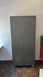 Locker kleerkast op wieltjes, Ophalen, Zo goed als nieuw