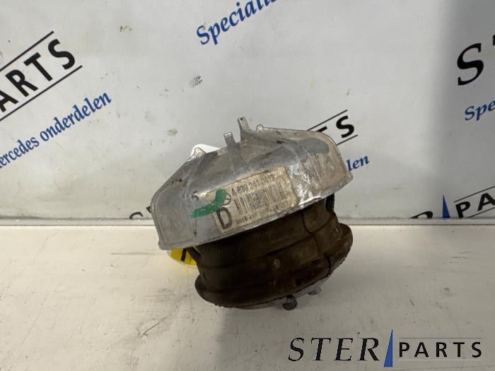 Support moteur d'un Mercedes Vito, Autos : Pièces & Accessoires, Suspension & Châssis, Mercedes-Benz, Utilisé, 3 mois de garantie