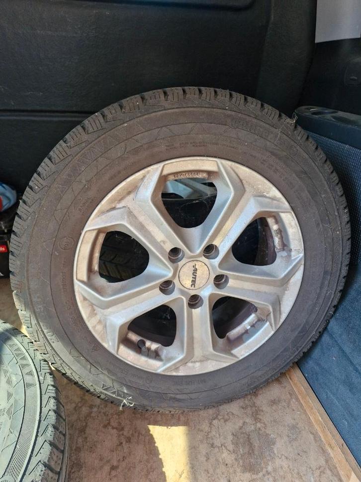 Set winterbanden op alu velg, Auto-onderdelen, Banden en Velgen, Banden en Velgen, Winterbanden, 16 inch, 205 mm, Bestelwagen