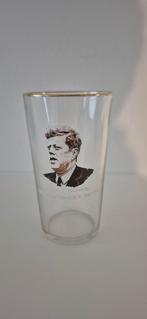 Verre souvenir vintage de John F. Kennedy (JFK), années 1960, Collections, Enlèvement