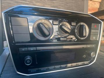 VW UP Facelift Radio/CD/ usb en verwarmingsunit + Airco beschikbaar voor biedingen