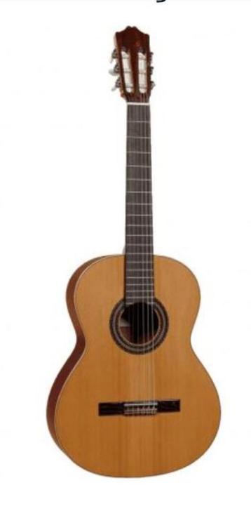 Cuenca 10 L gitaar linkshandig klasiek disponible aux enchères