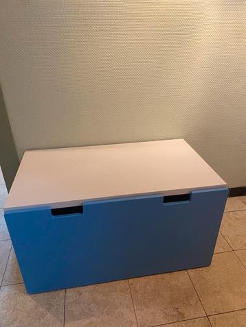 Opbergkist beschikbaar voor biedingen