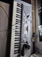Keyboard met microfoon goede en werkende staat, Muziek en Instrumenten, Ophalen, Gebruikt