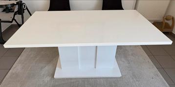 Eettafel 160cm beschikbaar voor biedingen