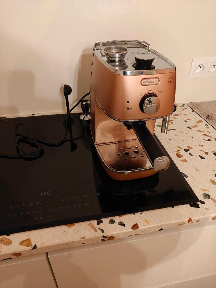 De Longhi Distinta, Elektronische apparatuur, Koffiezetapparaten, Gebruikt, Gemalen koffie, Koffiepads en cups, Espresso apparaat