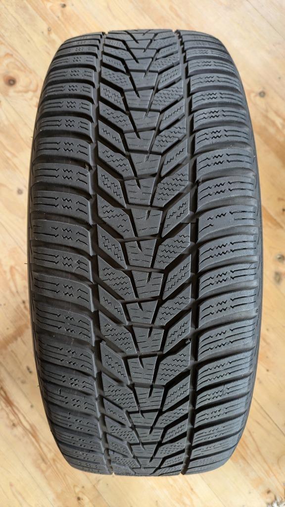 2 Hankook winterbanden 235/55R17, Auto-onderdelen, Banden en Velgen, Band(en), Winterbanden, 17 inch, 235 mm, Personenwagen, Gebruikt