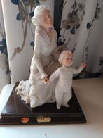 A. Belcari, rare statue en biscuit, mère et enfant., Enlèvement ou Envoi, Comme neuf