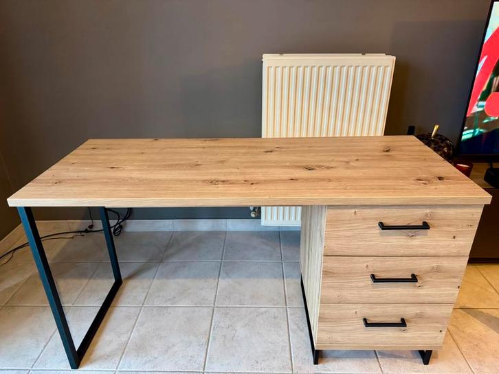 Meubella - Bureau Saturn, Eiken - Zwart ( Moet dringend weg), Huis en Inrichting, Bureaus, Zo goed als nieuw, Bureau, Ophalen