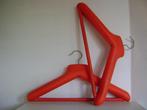 2 retro plastic kleerhangers jaren 70, Kleding | Dames, Ophalen of Verzenden, Zo goed als nieuw, Kunststof, Volwassenen