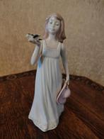 Porseleinen beeldje van Nadal, Collections, Statues & Figurines, Enlèvement, Neuf, Humain