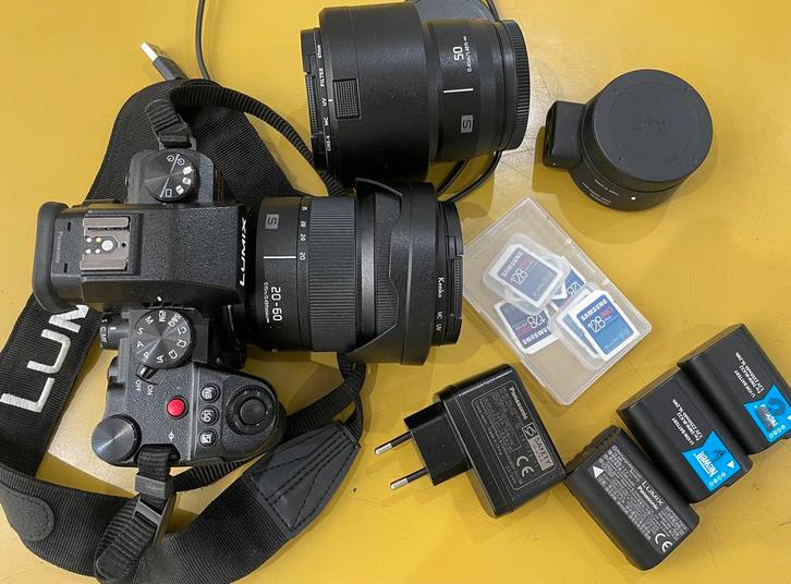 Lumix S5II + 50/1.8 et 20-60 avec de nombreux accessoires, TV, Hi-fi & Vidéo, Appareils photo analogiques, Comme neuf, Enlèvement