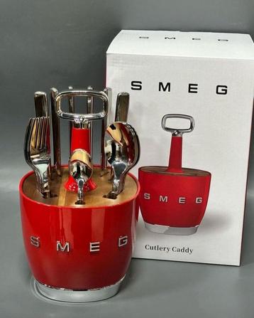 SMEG bestekhouder beschikbaar voor biedingen