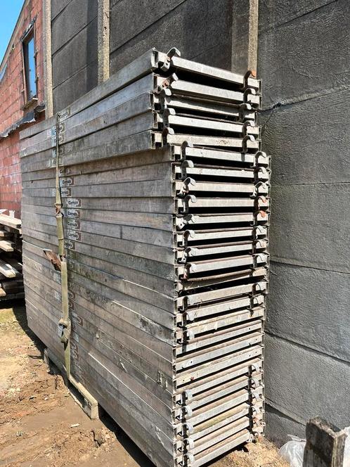 Aluminium stelling vloeren, Doe-het-zelf en Bouw, Steigers, Gebruikt, Gevelsteiger, 2 tot 5 meter, Ophalen