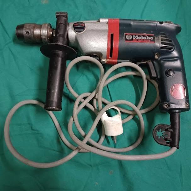 Perceuse Metabo, Bricolage & Construction, Outillage | Foreuses, Utilisé, Perceuse, Mécanisme de percussion, Vitesse variable