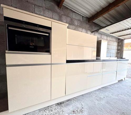 Nobilia Crème Hoogglans Keuken * Compleet + Gedemonteerd, Huis en Inrichting, Keuken | Complete keukens, Ophalen of Verzenden