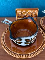 Boch Noix  sauskommetje met onderbord, Antiquités & Art, Antiquités | Services (vaisselle) pièces, Enlèvement ou Envoi