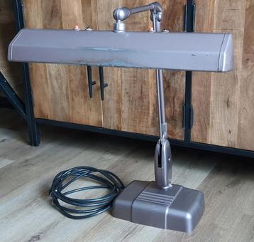 Dazor floating fixture lamp beschikbaar voor biedingen