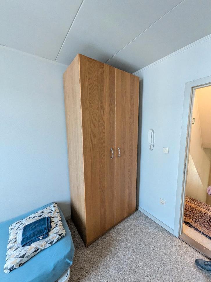 2 armoires à vêtements identiques, Maison & Meubles, Armoires | Penderies & Garde-robes, Utilisé, 200 cm ou plus, 50 à 100 cm