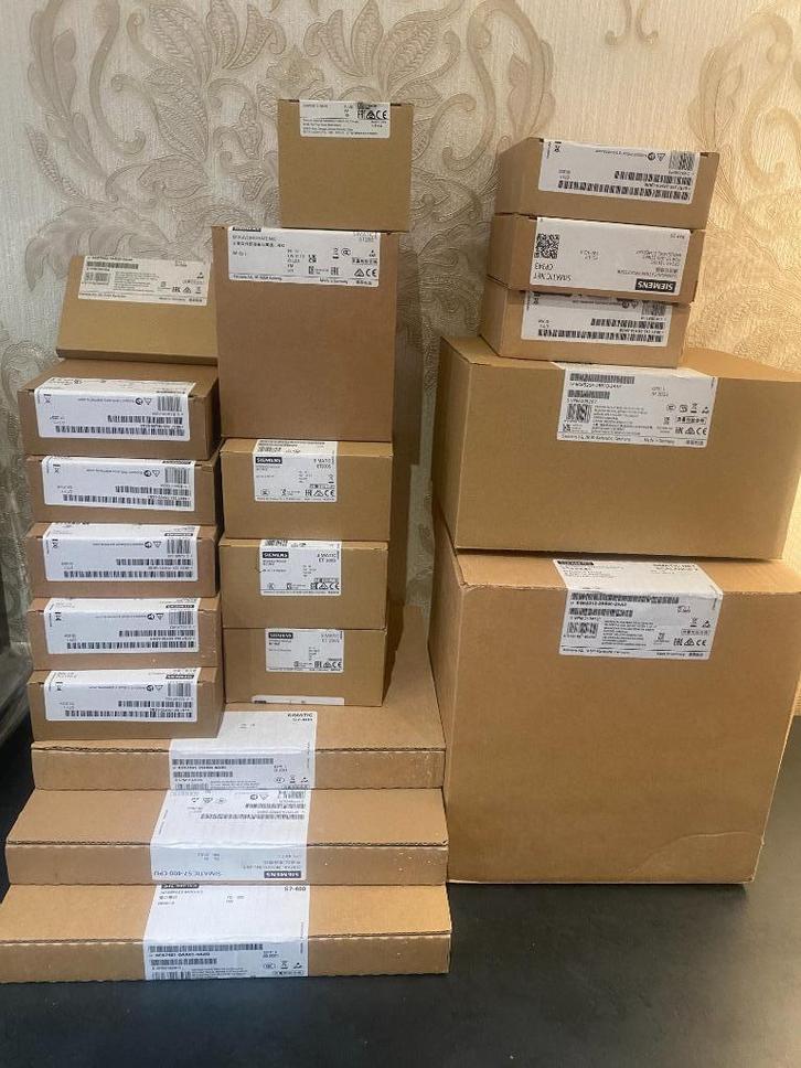 Plusiers automates 3 CPU315 +1CPU 416F+2 SCALANCE+23 MODULES, Computers en Software, Overige Computers en Software, Nieuw, Ophalen of Verzenden