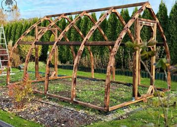 Gebogen houten Kas van 3.5 meter beschikbaar voor biedingen