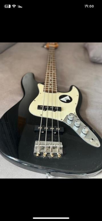 Bas gitaar, Musique & Instruments, Instruments à corde | Guitares | Basses, Enlèvement, Utilisé, Électrique