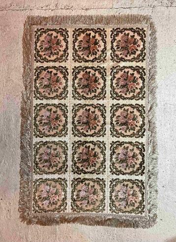 Retro vintage tafelkleed velvet bloemen 166/102 beschikbaar voor biedingen