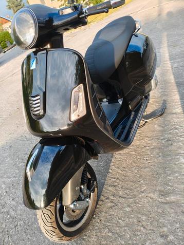Vespa GTS 125 van 2016  beschikbaar voor biedingen