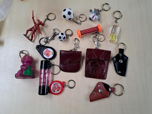 lot ancien porte clé key ring porte-clés clef, Collections, Porte-clés, Enlèvement ou Envoi