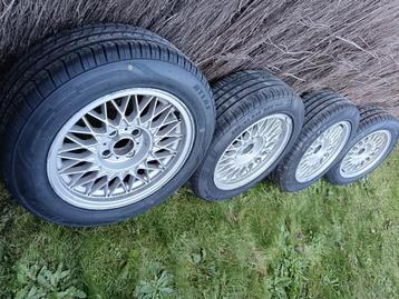 BBS "15 velgen BMW E30 met nieuwe banden beschikbaar voor biedingen