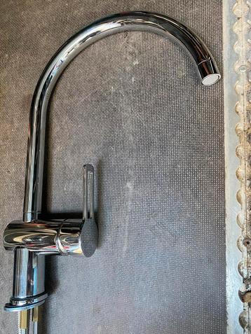 Keuken kraan beschikbaar voor biedingen