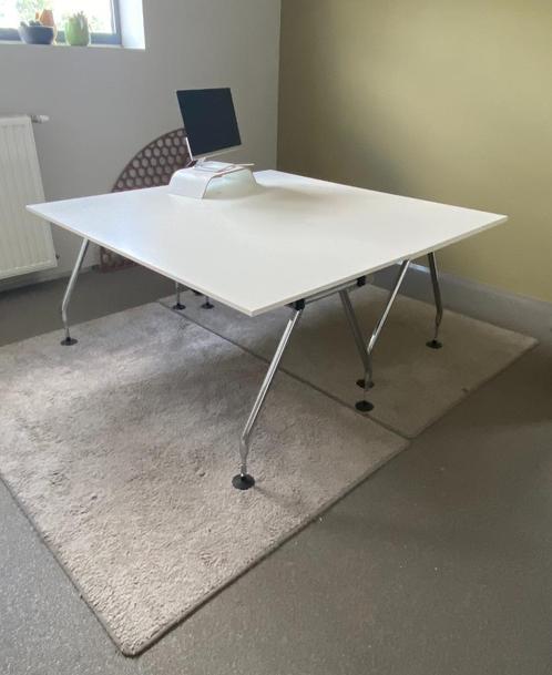 2 stuks | Vitra Ad Hoc Bureaus, Huis en Inrichting, Bureaus, Gebruikt, Bureau, In hoogte verstelbaar, Ophalen