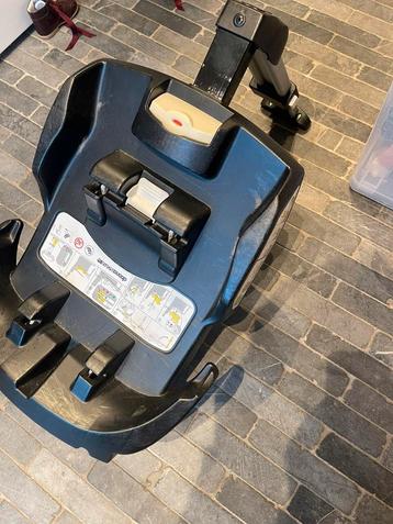 Isofix Doona  beschikbaar voor biedingen