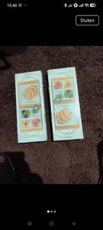 Planche en bambou avec 2 assiettes 

2 pièces 

Nouveau dans, Enlèvement