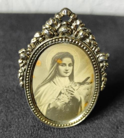 cadre art nouveau avec portrait de sainte Thérèse de 1925, Antiek en Kunst, Antiek | Religieuze voorwerpen, Ophalen of Verzenden
