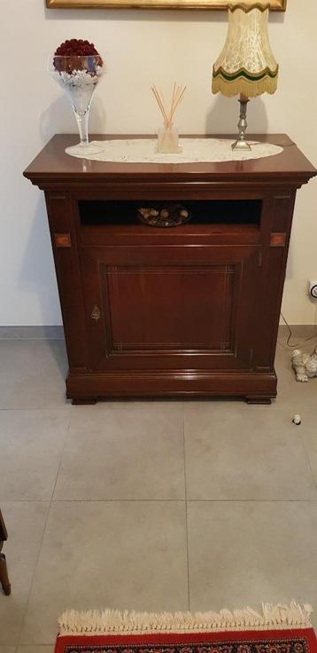 Tv kast  in mahonie en kerselaar met 1 deur beschikbaar voor biedingen