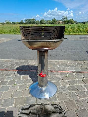 Houtskool bbq Barbecook inox propere staat barbecue beschikbaar voor biedingen
