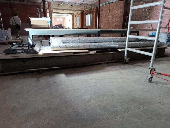 2 poutres acier IPN / IPE – 4m70 x 24cm – 300€ les deux, Bricolage & Construction, Échafaudages