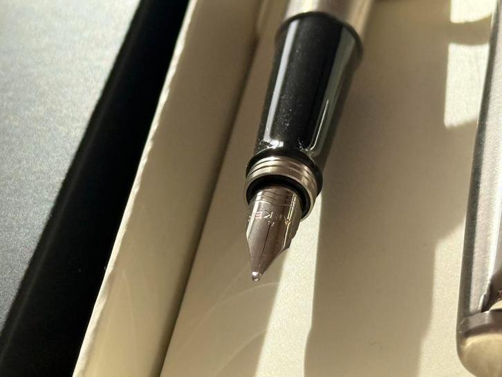 ️ Stylo plume Parker – Neuf, jamais utilisé, Collections, Stylos, Neuf, Stylo, Parker, Avec boîte, Enlèvement ou Envoi