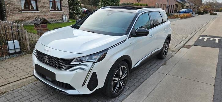 Peugeot 5008 GT Automatique 7 litres Option complète., Autos, Peugeot, Particulier, Caméra 360°, ABS, Caméra de recul, Phares directionnels